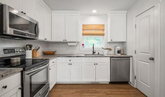8260 Smacks Run Creek Ln, Amelia, VA 23002