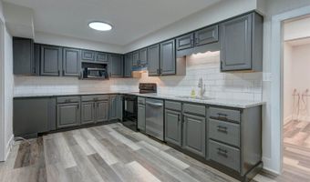 1701 E Chestnut Ave, Arkansas City, KS 67005