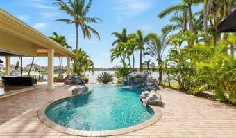 5405 R MERRITT ISLAND Dr, Apollo Beach, FL 33572