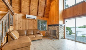 230 Big Barndoor Is, Alton, NH 03810