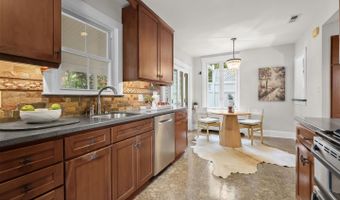 923 ARRAN Rd, Baltimore, MD 21239