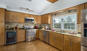 8065 N Farm Road 43, Ash Grove, MO 65604