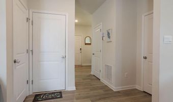 9 LOOKOUT Ave, Barnegat, NJ 08005