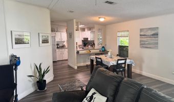 6059 Palm Harbour Dr, Atlantis, FL 33462