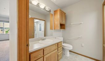 983 Golden Aspen Pl, Ashland, OR 97520