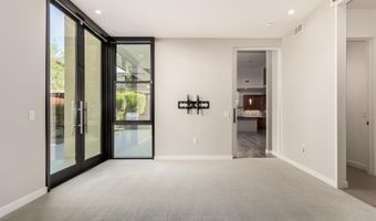 6525 E CAVE CREEK Rd 3, Cave Creek, AZ 85331