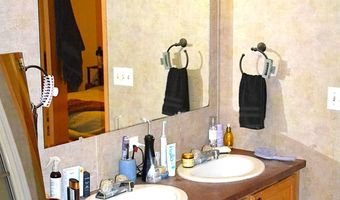 83 Hoss Ln, Alderson, WV 24910