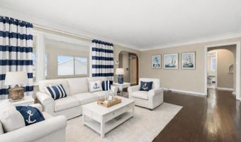 114 Interlochen Dr, Algonac, MI 48001