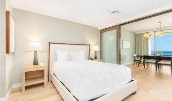 383 Kalaimoku St 3503, Honolulu, HI 96815