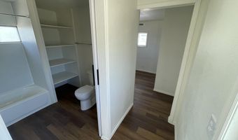 693 E Lake Dr, Benson, AZ 85602