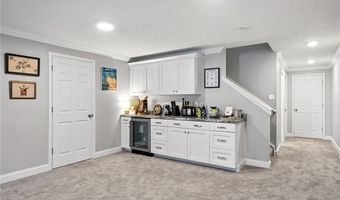 214 Stoneridge Ln, Adams Twp., PA 16046