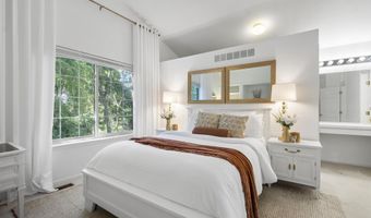 5841 Lafayette Ln, Ann Arbor, MI 48103