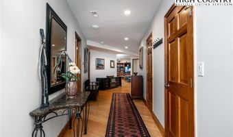 45 Dunvegan Rd, Banner Elk, NC 28604