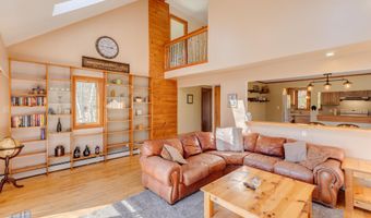 176 Reservoir Rd, Campton, NH 03223