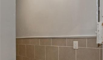 421 N 6th St Apt.2, Allentown, PA 18102