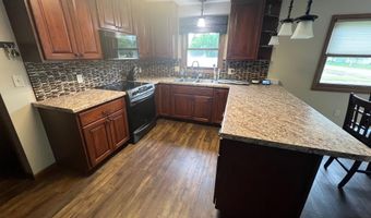 902 N Penn St, Aberdeen, SD 57401