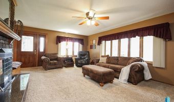 48224 266th St, Brandon, SD 57005