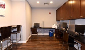 4061 S FOUR MILE RUN Dr 301, Arlington, VA 22204