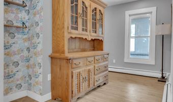 24 Center St, Augusta, ME 04330