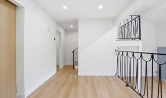 2011 Dolphin Dr, Aptos, CA 95003