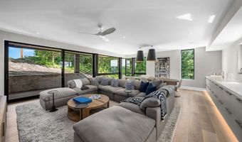 5499 Dune Dr, Avalon, NJ 08202