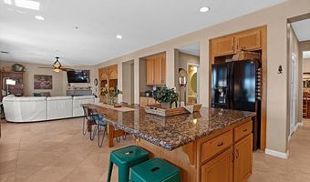 595 S Hidden Trails Rd, Escondido, CA 92027