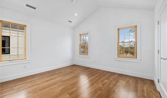 349 SE 4th St, Bentonville, AR 72712