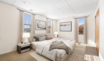 194 Park Ave 2B, Amityville, NY 11701