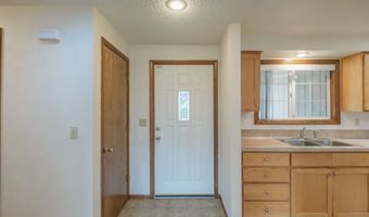 1949 WALN CREEK Dr, Salem, OR 97306