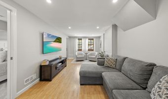 522 Mackey Ave, Belford, NJ 07718