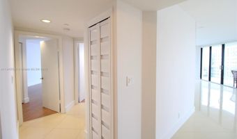 20185 E Country Club Dr 1105, Aventura, FL 33180