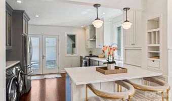 1518 Pecan Ave, Charlotte, NC 28205