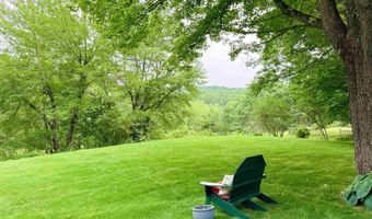 10 Candlewood Dr, Amherst, NH 03031