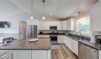 6888 E County Road 800 N, Bainbridge, IN 46105