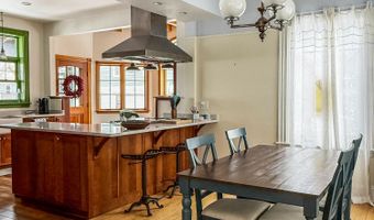 20 Greeley Ave, Bar Harbor, ME 04609