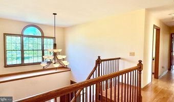 26 POLING FARM Ct, Belle Mead, NJ 08502