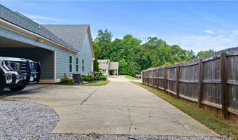 810 COTSWOLD Way, Auburn, AL 36832