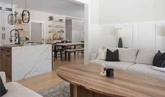 450 Carrs Pond Rd, East Greenwich, RI 02818