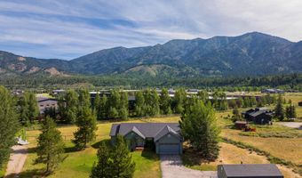 68 KELLY Ln, Alpine, WY 83128