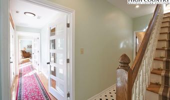 1644 Broadstone Rd, Banner Elk, NC 28604