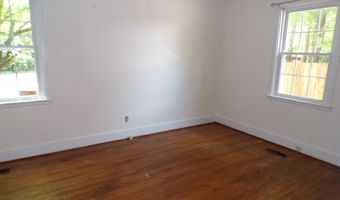 116 Davis St, Bishopville, SC 29010