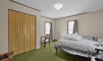 253 W Union St, Athens, OH 45701