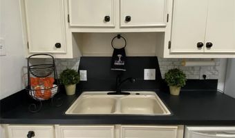 2518 Edgemont Dr, Abilene, TX 79605