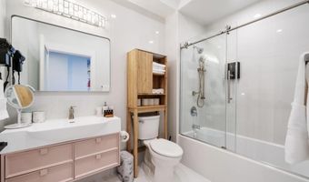 161 BROADWAY 1F, Bayonne, NJ 07002