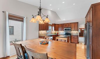 4732 N PROVIDENCE Ave 301, Appleton, WI 54913
