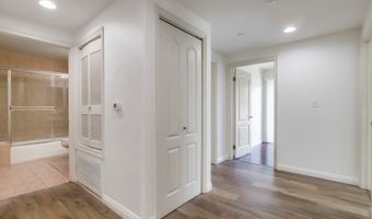 700 S Ardmore Ave 204, Los Angeles, CA 90005