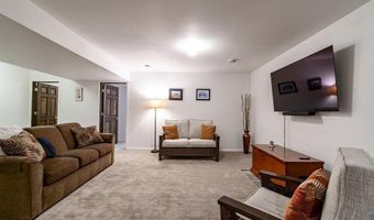 1604 St Andrews Dr, Altoona, WI 54720