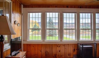 391 Bimson Dr, Barnet, VT 05821