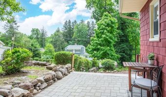 4 Warren St, Bayonne, NJ 07035