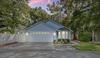 128 SEMINOLE Rd 11, Atlantic Beach, FL 32233